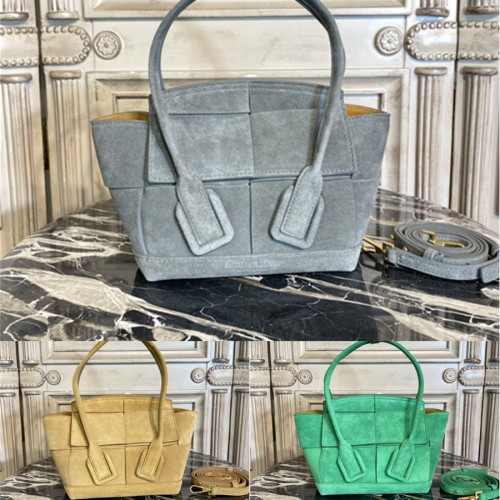 bottega official website