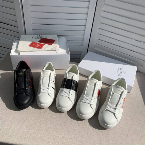 VALENTINO website couple shoes new logo sneakers