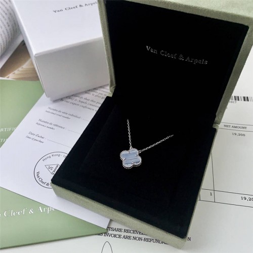 Van Cleef Arpels VCA Purple Chalcedony Vintage Alhambra Pendant