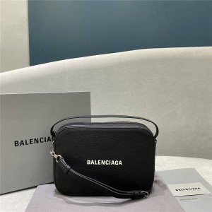 Balenciaga new tumble grain leather men's Everyday camera bag