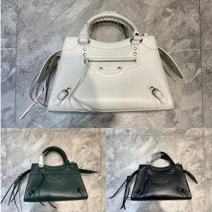 Balenciaga Neo Classic small crocodile pattern handbag 638521
