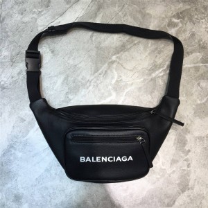 Balenciaga daily belt bag chest bag with brand logo 529765