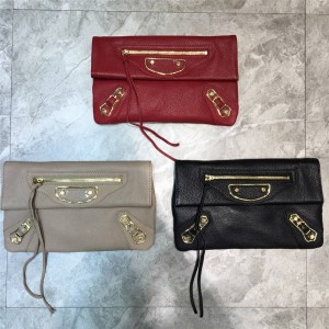 Balenciaga official website classic goatskin Metallic clutch bag gold