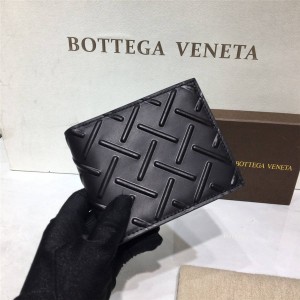 Bottega Veneta BV Men's Short Suit Bifold Wallet 605721