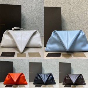 Bottega Veneta BV new TRINE handbag triangle clutch 622712