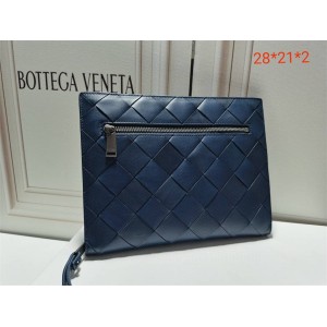 Bottega veneta BV official website large woven men's leather clutch