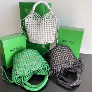 Bottega Veneta BV 709612 Cavalino woven hollow out handbag bucket bag