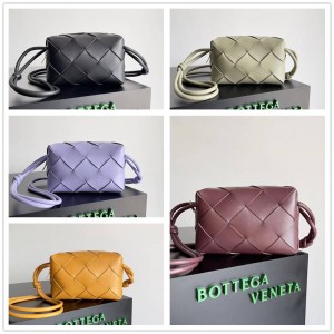 Bottega veneta BV women's bag 709417 crossbody bag Cassette small camera bag