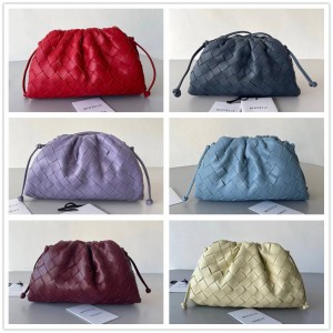 Bottega veneta BV 585852 Mini Pouch Mini Woven Cloud Bag