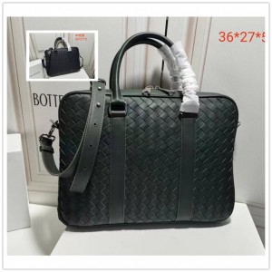 Bottega veneta BV 690702 Men's Intreciato woven leather Briefcase