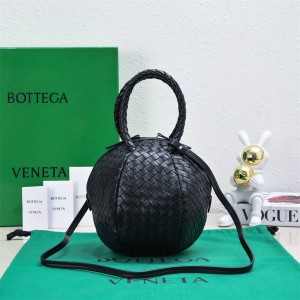 Bottega veneta BV 743599 Mava handbag woven round ball bag bowling bag