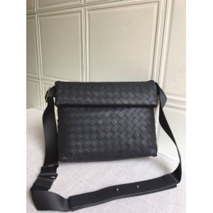 Bottega veneta BV INTRECIATO woven HYDRALOGY leather Messenger bag