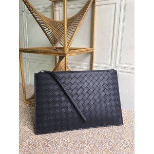 Bottega veneta BV New THE POUCH Handbag