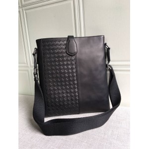 Bottega veneta BV waxed calf leather crossbody bag