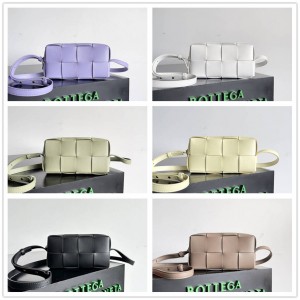 Bottega veneta BV 755031 Cassette Mini Crossbody Bag