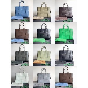 Bottega veneta BV 756682 Men's Medium Arco Tote Handbag