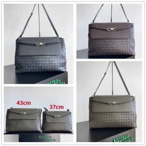 Bottega veneta BV 805969 Andiamo Large Shoulder Bag