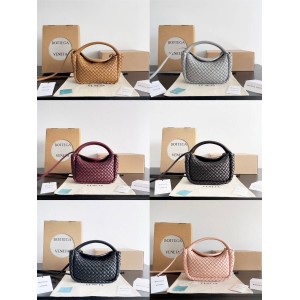 Bottega veneta BV 805739 Cobble Small Handbag
