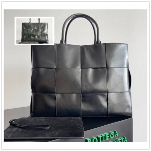 Bottega veneta BV 766969 oil wax leather Arco Tote large handbag