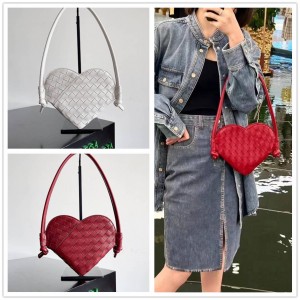 Bottega veneta BV 796380 Mini Solstice Heart shaped Handbag