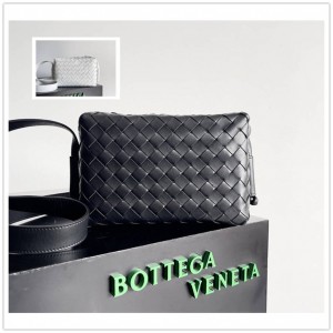Bottega Veneta BV 755774 Classic Woven Camera Bag