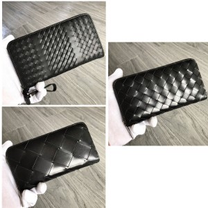 Bottega Veneta Men's New Leather Zip Wallet