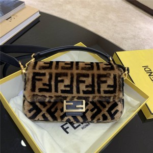FENDI Women's BAGUETTE Brown Sheepskin Handbag 8BR600