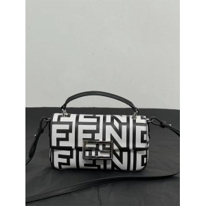 7AS142 FEND1 x Marc Jacobs Limited Edition Baguette Phone Bag
