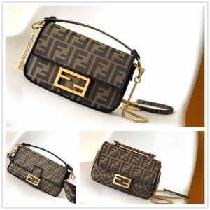 FENDI 8BS017/8BR600/8BR793 Baguette Handbag
