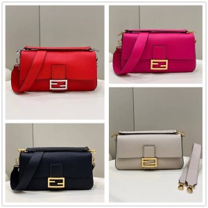FENDI 8BR771 BAGUETTE series large handbag 306