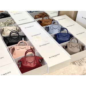 Givenchy's new women's bag Antigona Soft soft handbag