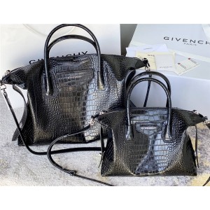 Givenchy's official website crocodile pattern Antigona Soft handbag