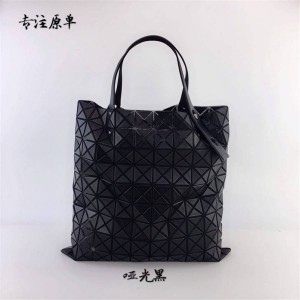 ISSEY MIYAKE handbags rhombic casual casual shoulder bag