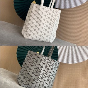 ISSEY MIYAKE casual shoulder handbag tote bag