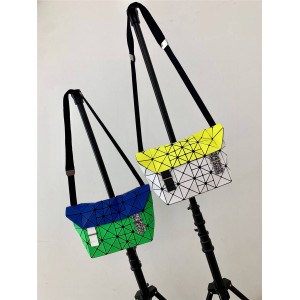 ISSEY MIYAKE double-sided lover series pixel messenger bag