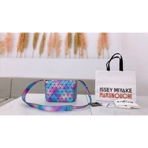 ISSEY MIYAKE Rainbow CRYSTAL MATTE stray bag