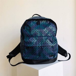 ISSEY MIYAKE official website bicolor twill backpack