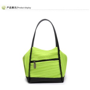 ISSEY MIYAKE female bag PLEATS PLEASE pleated cloth bag handbag