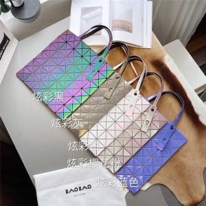 ISSEY MIYAKE new colorful pearlescent 6X6 grid folding handbag