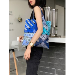 ISSEY MIYAKE new 6 grid BAOBAO ink and color matching diamond handbag