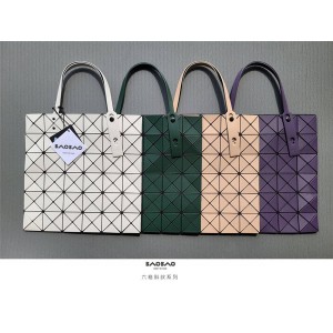 ISSEY MIYAKE Twill 6-check BAO BAO handbag