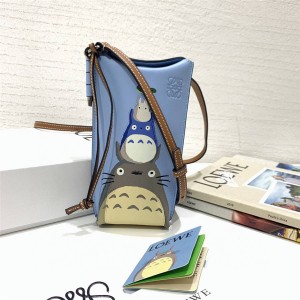 LOEWE limited gate pocket My Neighbor Totoro mobile phone bag