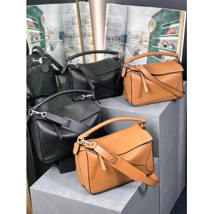 LOEWE 322.30. S21/322.30. S20 Small/Medium Classic Cow Leather Puzzle Handbag