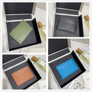 LOEWE C499322X01/C4999322X03 Repeated Pattern Embossed Silk Cow Leather Flat Card Bag 3786