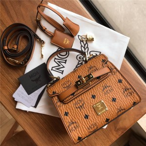 mcm Heritage Visetos Crossbody Kelly Bag MWE6AVI63