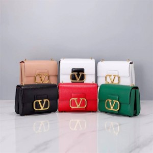 Valentino Stud Sign Grain Calfskin Small Square Bag Chain Pack 2032