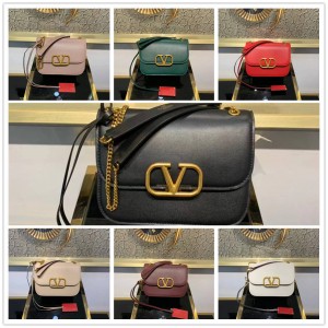 Valentino VLOCK ground calf leather small handbag 0006