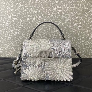 Valentino VSLING 3D imitation crystal diamond buckle sequin pearl embroidery handbag 0062
