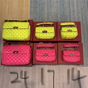 valentino handbags GARAVANI ROCKSTUD SPIKE handbags