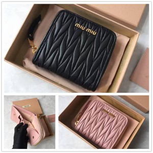 Miumiu 5M0522 Matelasse Sheepskin Zipper Wallet